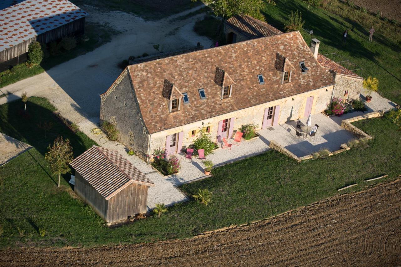 Chambre D'Hotes La Ferme De La Croix. サン・タヴィ・セニュール エクステリア 写真
