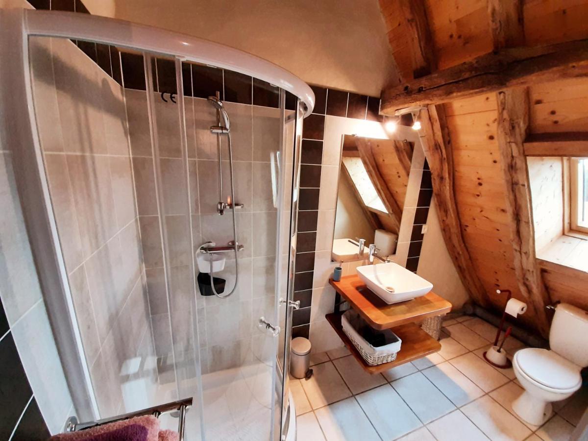Chambre D'Hotes La Ferme De La Croix. サン・タヴィ・セニュール エクステリア 写真