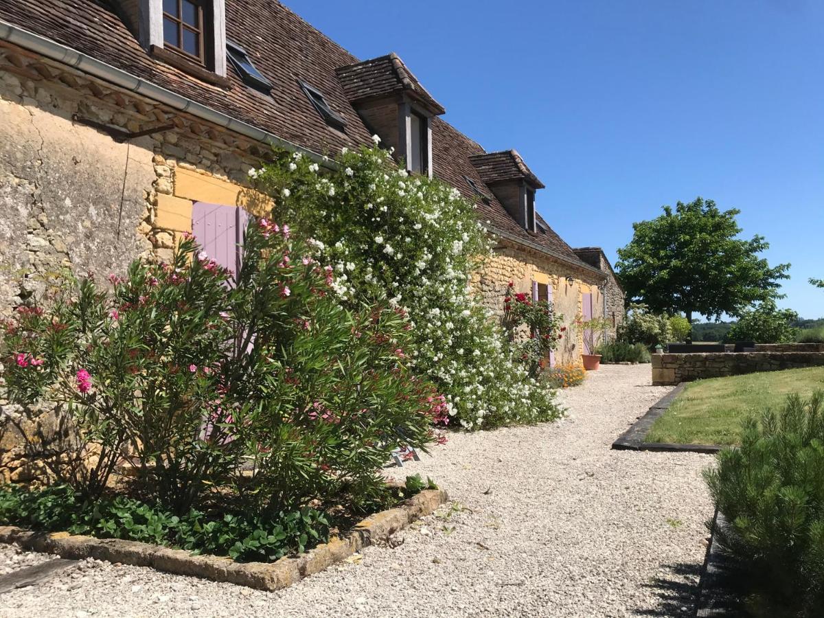 Chambre D'Hotes La Ferme De La Croix. サン・タヴィ・セニュール エクステリア 写真