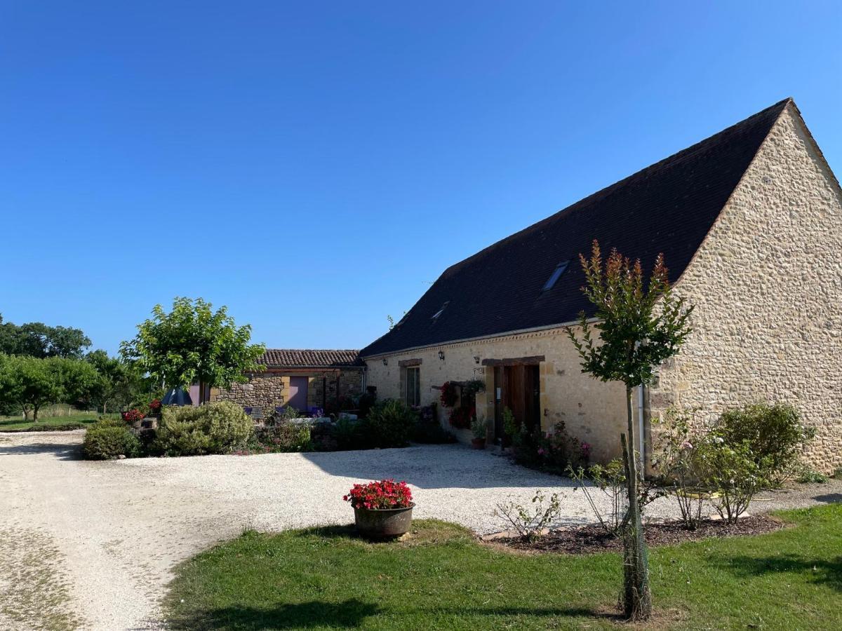 Chambre D'Hotes La Ferme De La Croix. サン・タヴィ・セニュール エクステリア 写真